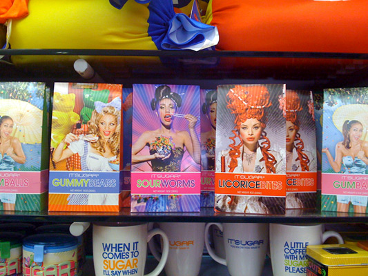 IT'SUGAR — Giant Candy